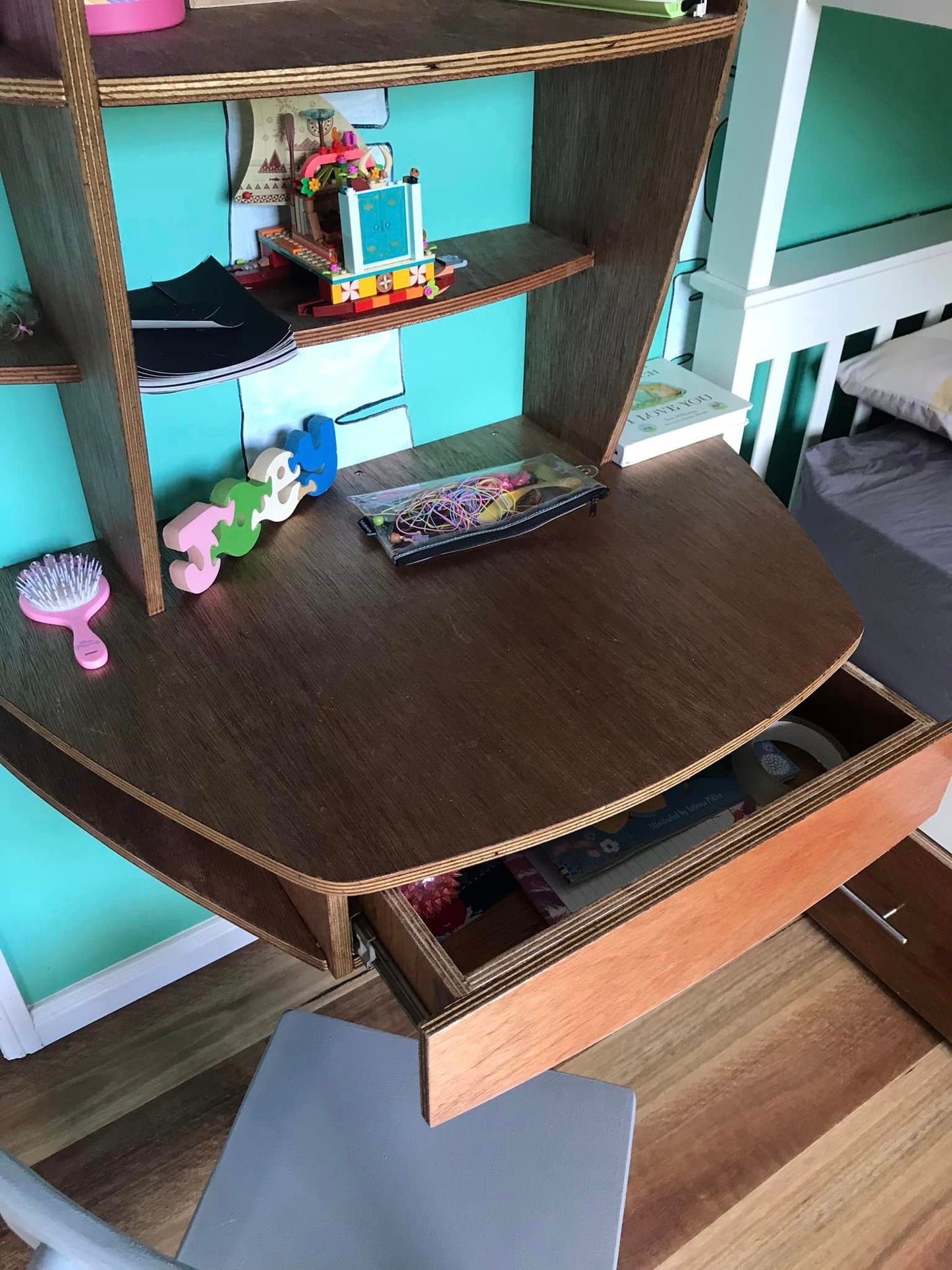 KIDS DESK BOOK SHELF